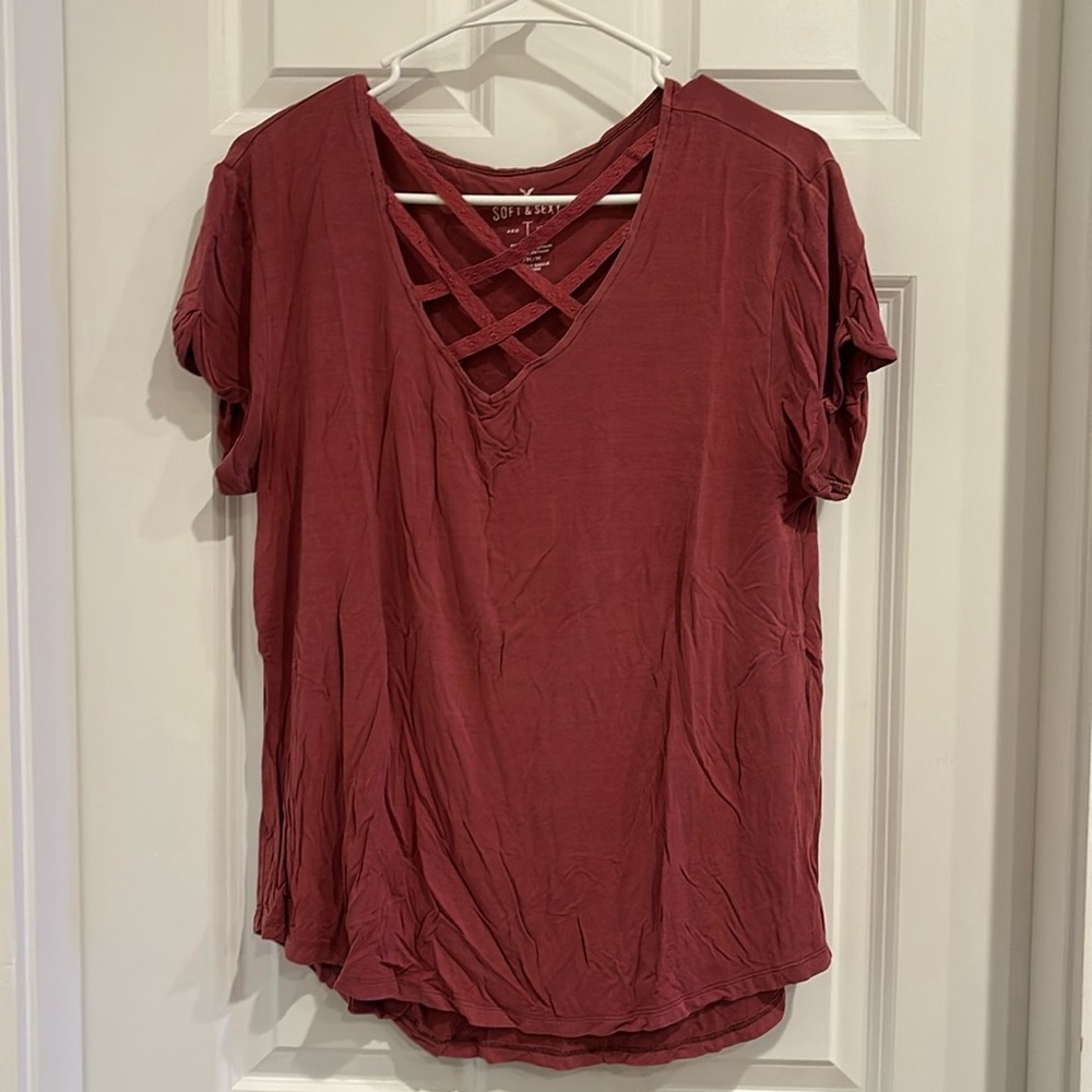 M short sleeve t shirt with lattice v neck from American Eagle